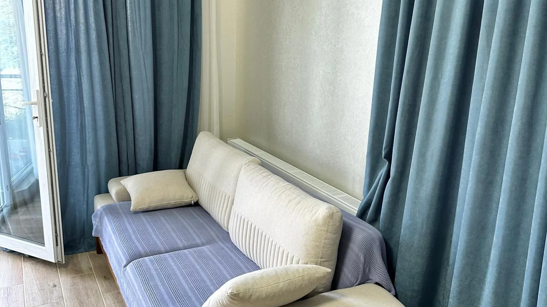 Seaside Apartment_Abuseridze Batumi Apartment